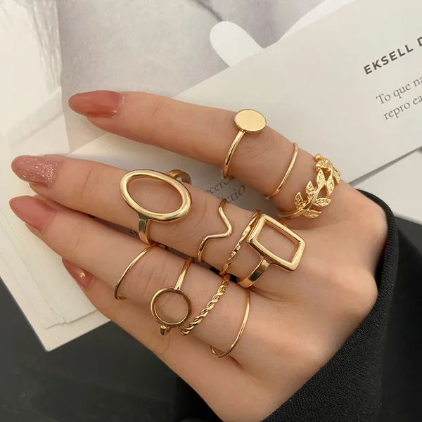 Golden Glamour: 10 Chic Rings for Fashionable Teen Girls