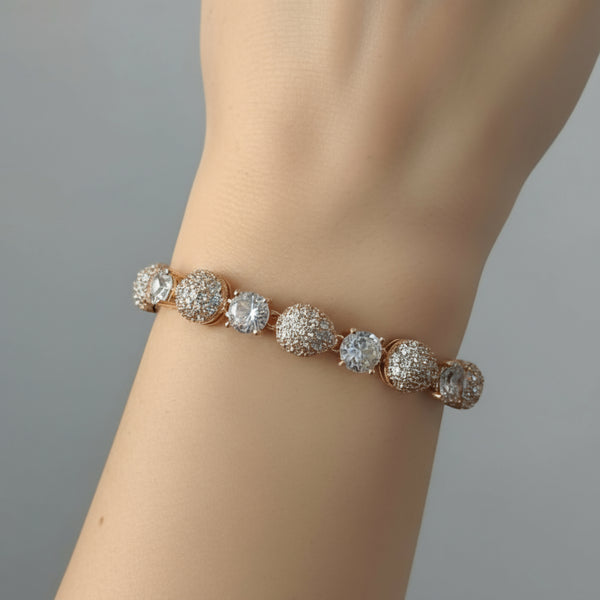 Glamorous Mixed-Stone Link Golden Bracelet