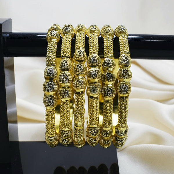 Exquisite Set of 6 Gold-Plated Bangles
