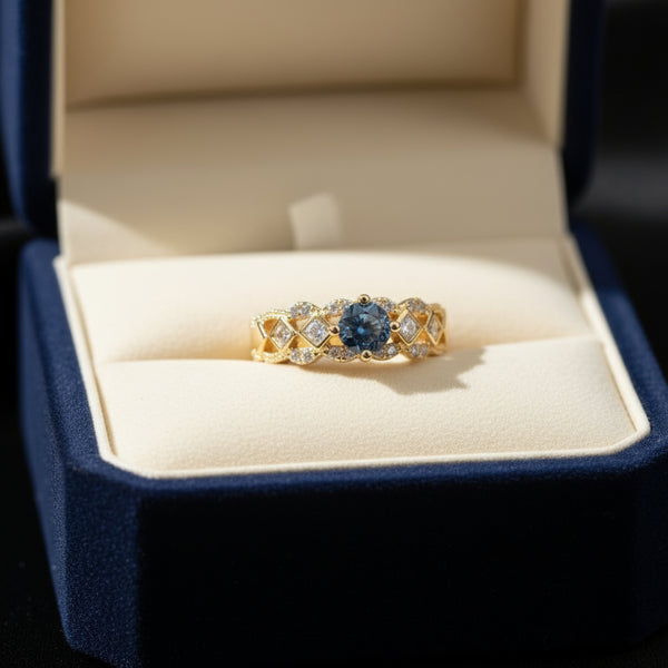 Eyecatching Golden Ring