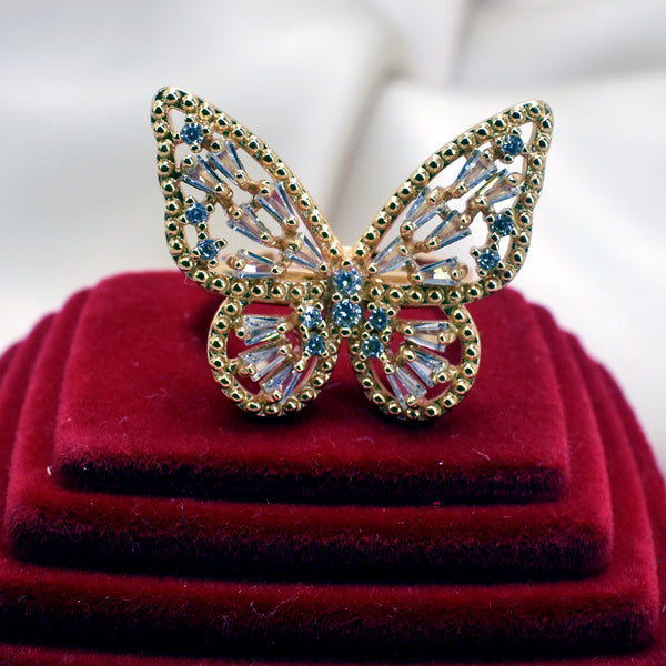 Elegance in Flight: Exquisite Hollow Rhinestone Butterfly Ring