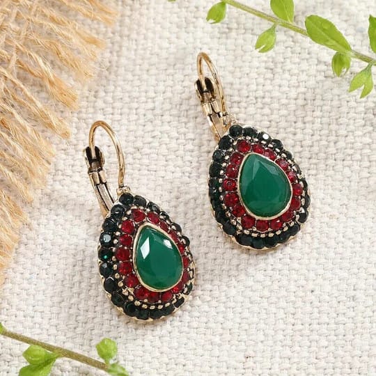 Classic Vintage  Green, red. Color stone Drop Earings