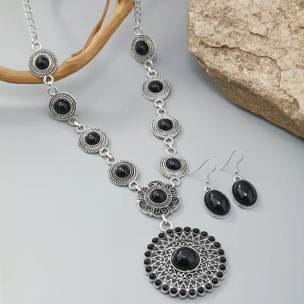 2pcs set of European and American ancient ethnic style, glossy black turquoise necklace set