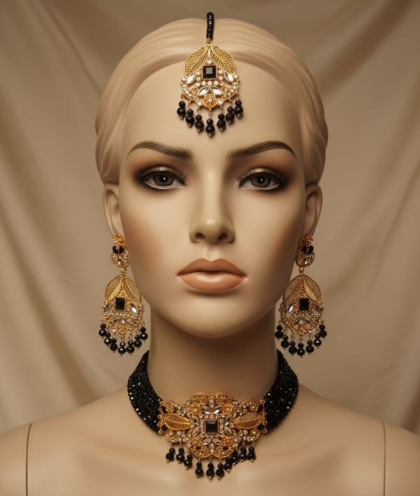 Elegant Black and Gold Traditional Jewelry Set