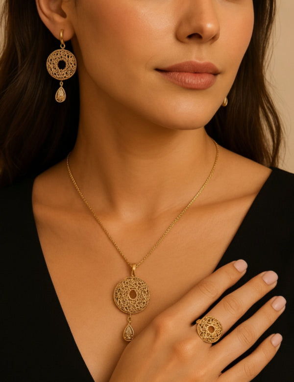 Luxury Hollow-Out Design Bridal/Party Necklace Set