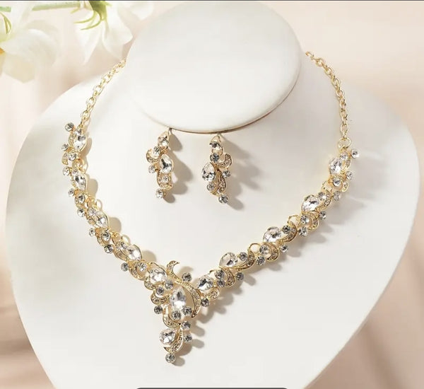 3pcs Elegant Earrings & Necklace Set